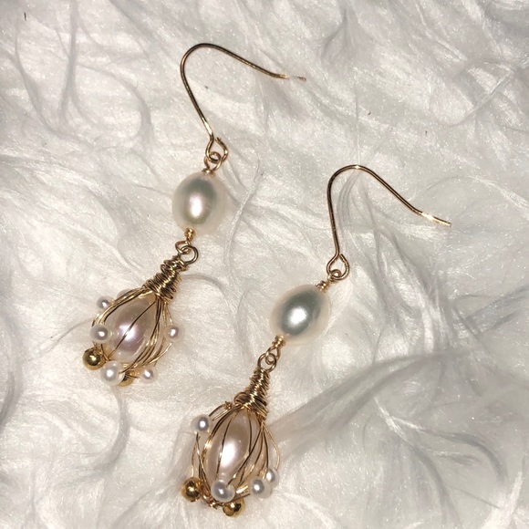 Fresh water pearl wire wrapped earrings - Picture 3 of 3
